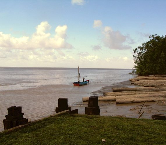 Bezoek aan het “Suriname River” gebied